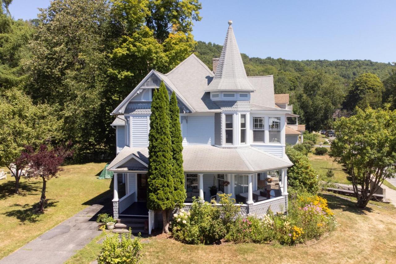 Streamside Victorian Villa Margaretville Exterior photo